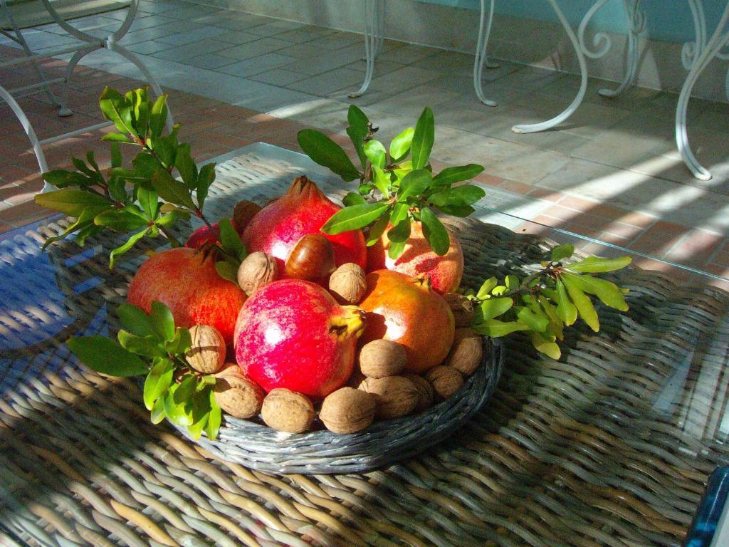 Il Giardino Del Te Hotel Барлета Екстериор снимка
