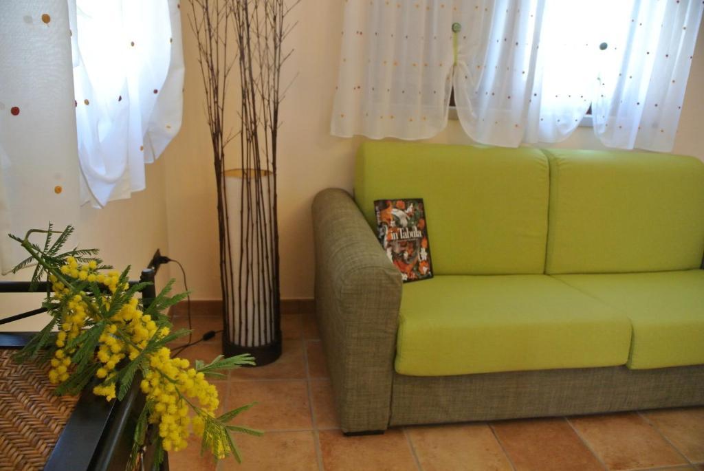 Il Giardino Del Te Hotel Барлета Екстериор снимка