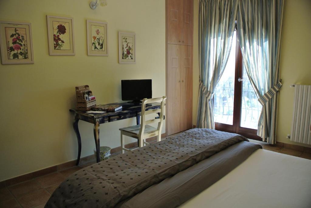 Il Giardino Del Te Hotel Барлета Екстериор снимка